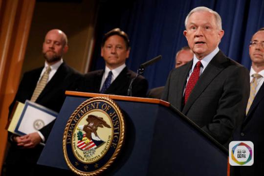 未成年涩情 请立即向相关部门举报