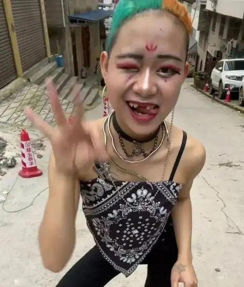 日产高清卡1卡2卡3视频