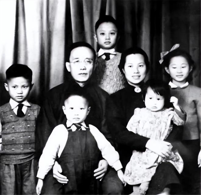 火影忍者医院 静音:纲手的火影助手