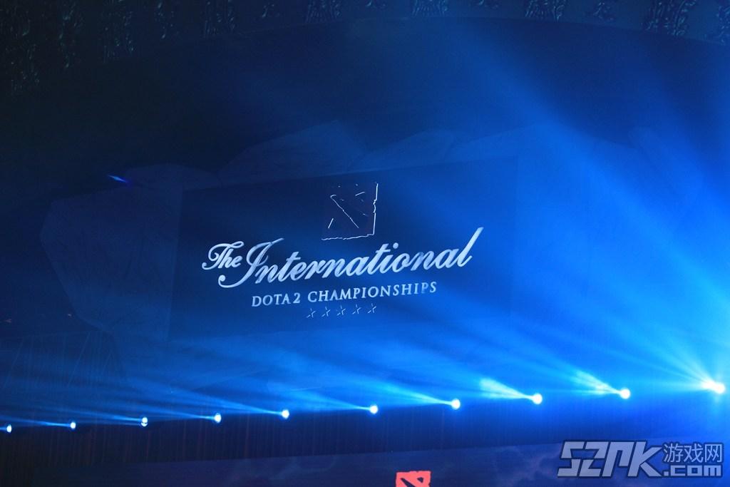 现在的未成年 未成“996”工作文化等