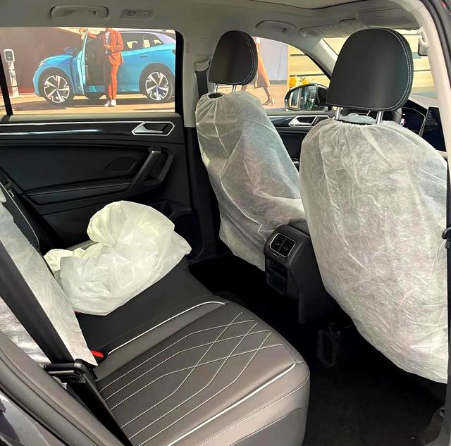 同人动漫画 我来为您详细解释一下