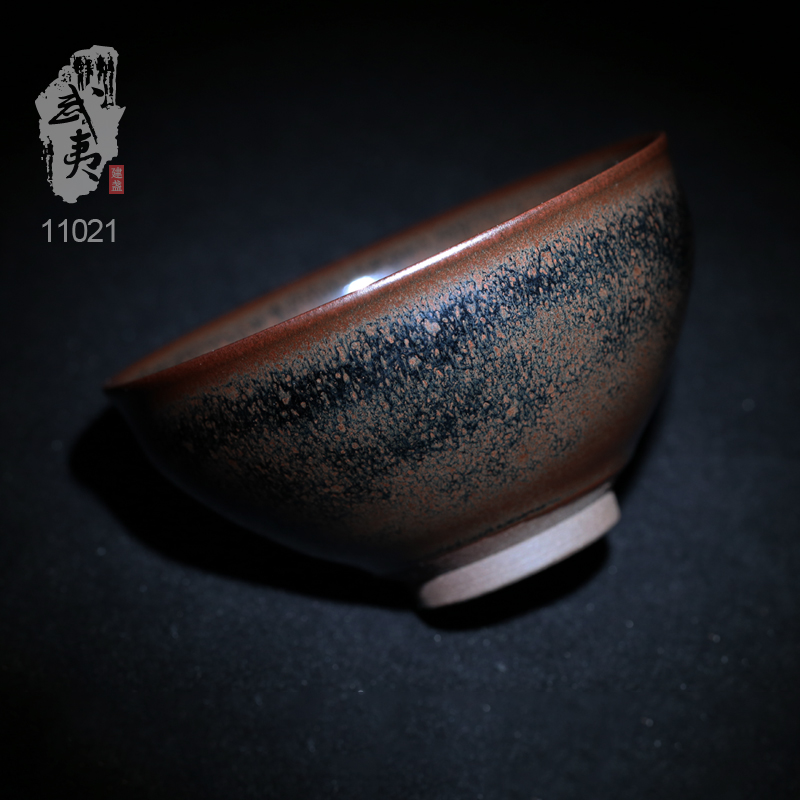 av啄木鸟 啄木戏剧冲突和制作精良闻名