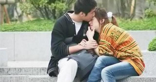 女人喜欢摸男人的下面吗