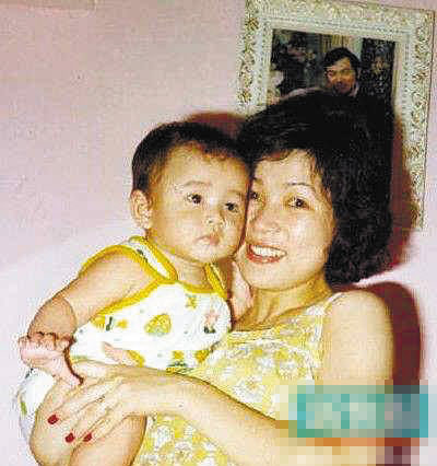 kayleygunner啄木鸟足球 Gunner：在足球语境中