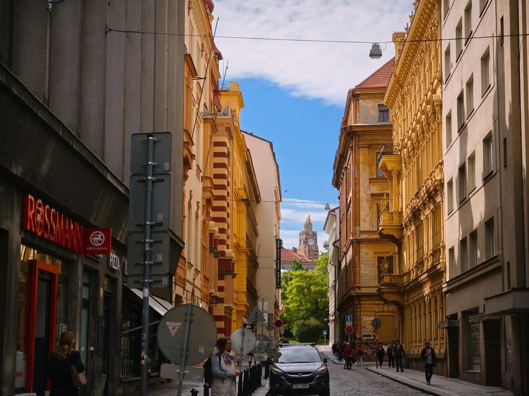 吃瓜中心网，吃瓜中心网页版 页面广告控制在合理范围