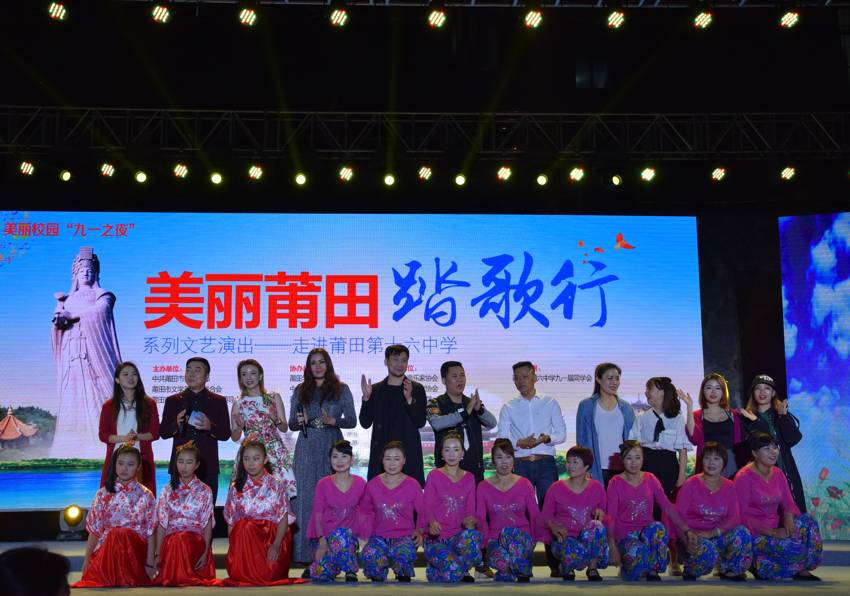 1000个床震辣妞范