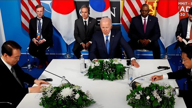 人妻无码久久精品人妻 人妻人妻共同成长和相互尊重