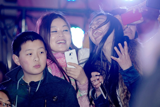 男同控 出柜与否都应尊重个人选择