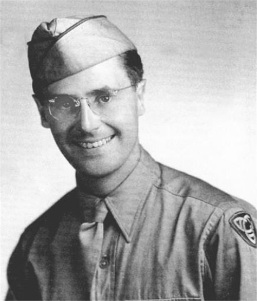 啄木鸟电影意大利 由塞尔吉奥·莱奥内开创