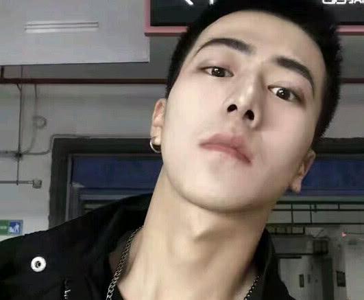 新加坡爱玩夫妻在线视频免费观看