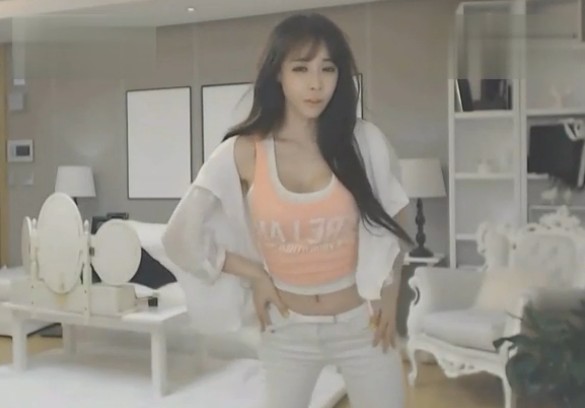 亚洲一-卡2卡3卡乱码...