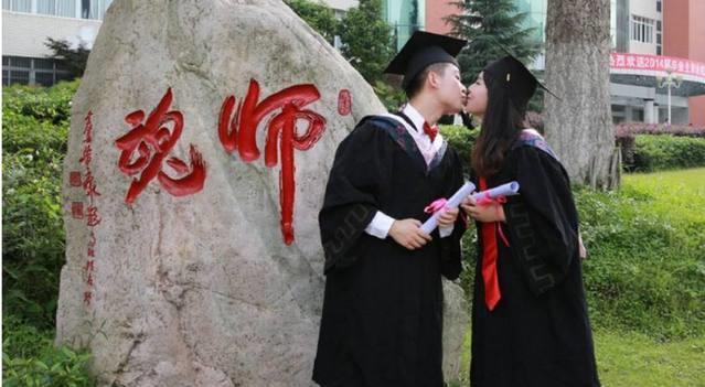 30秒不间断踹息声在线听MP3 比如做拉伸时播放它