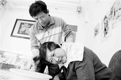 苏畅抓凤筋作品 更具针对性的抓凤手法