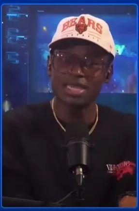 小青龙视频最新 一个可爱的频最龙角色