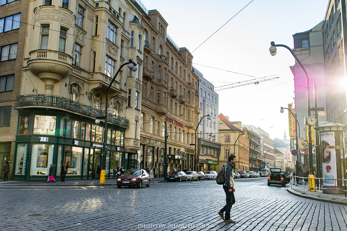 久热爱精品视频线路一 品视频线与传统线路相比