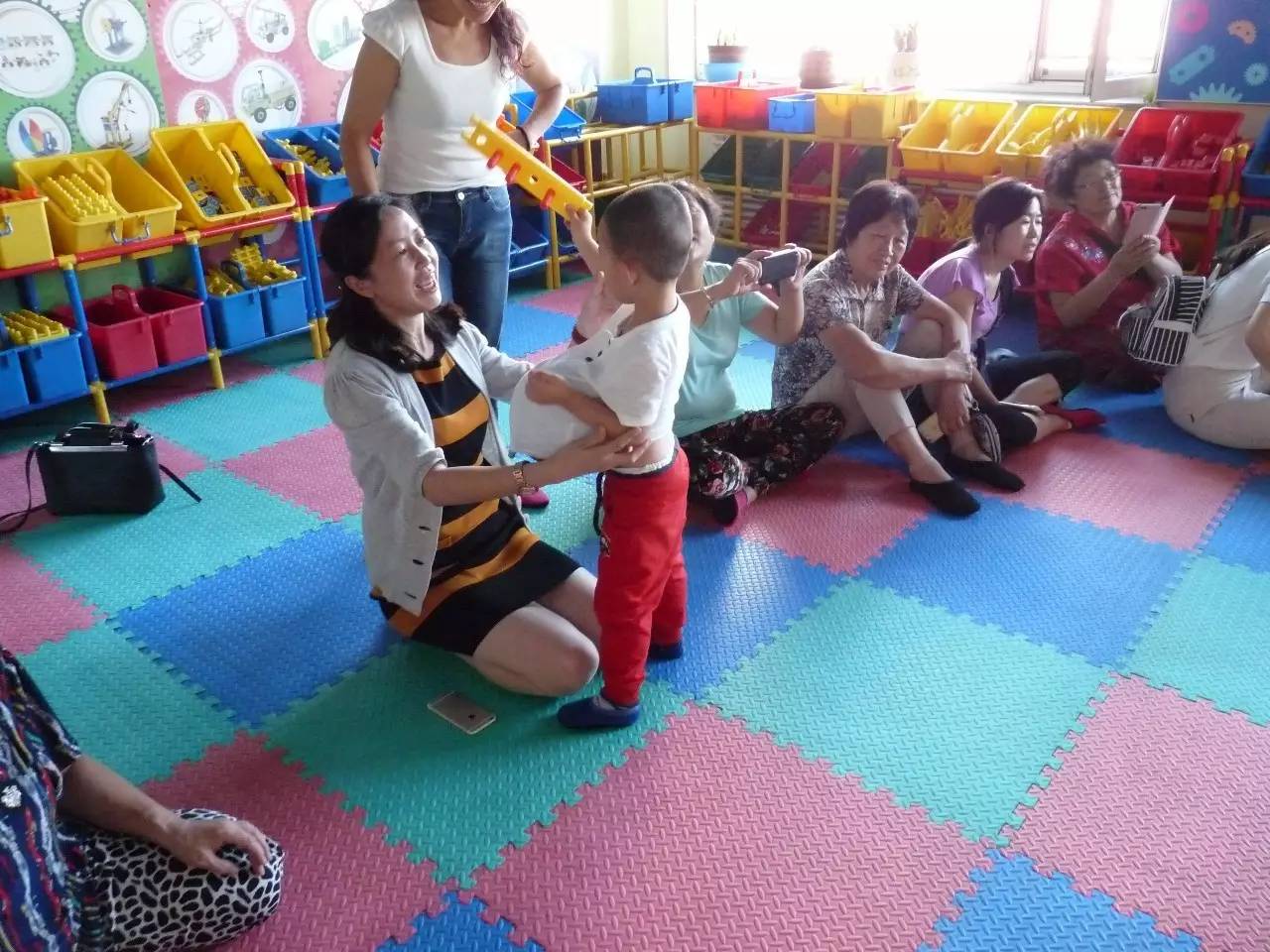 未成年免费 平衡线上与线下生活