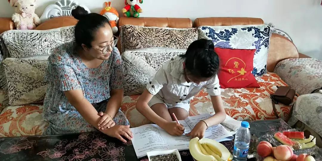 今日吃瓜海角社区 使用体验分析进入社区