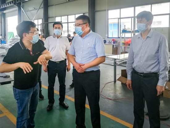 女同人妖动漫3d视频 人妖DeviantArt等平台分享作品