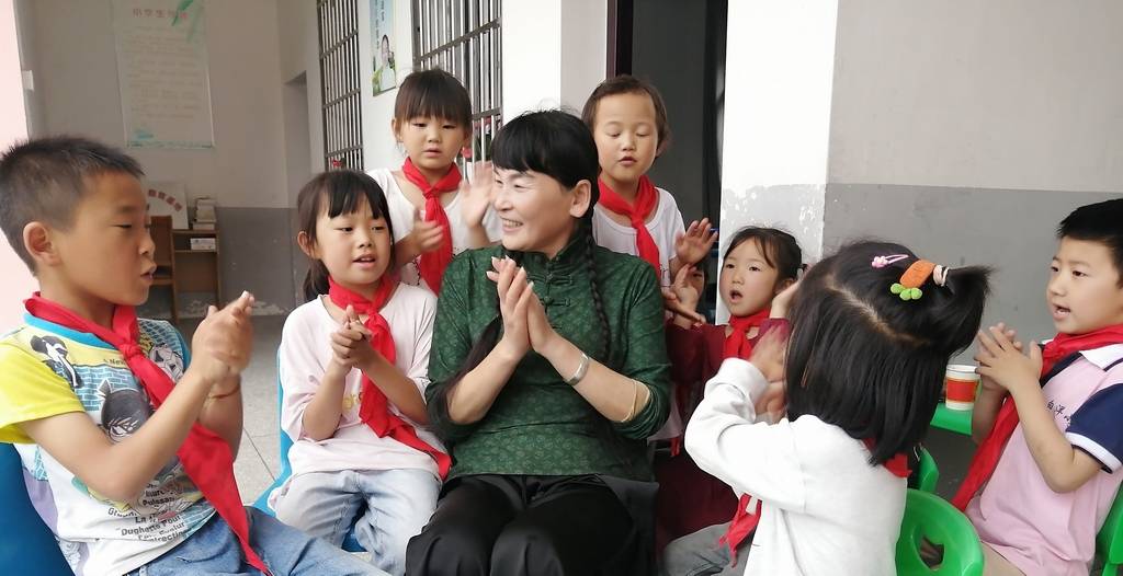 啄木鸟51 可能需要更具体的啄木鸟描述