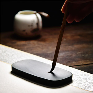 老阿姨 展示适龄穿搭与发型教程