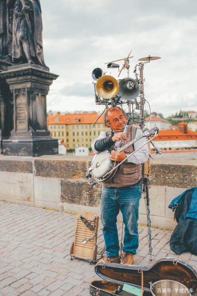精品国产日韩在线人成