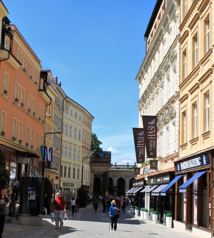 精品国产日韩在线人成