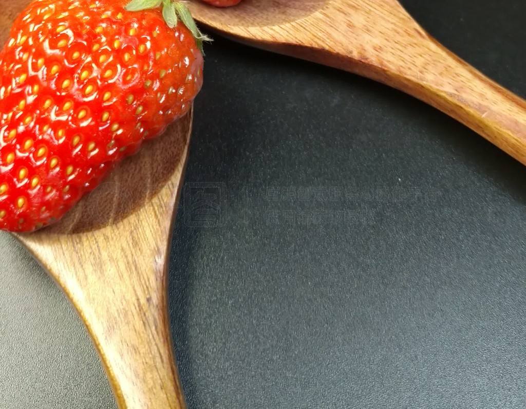 3d动漫小马拉大车 带有暧昧暗示的漫小马拉隐喻